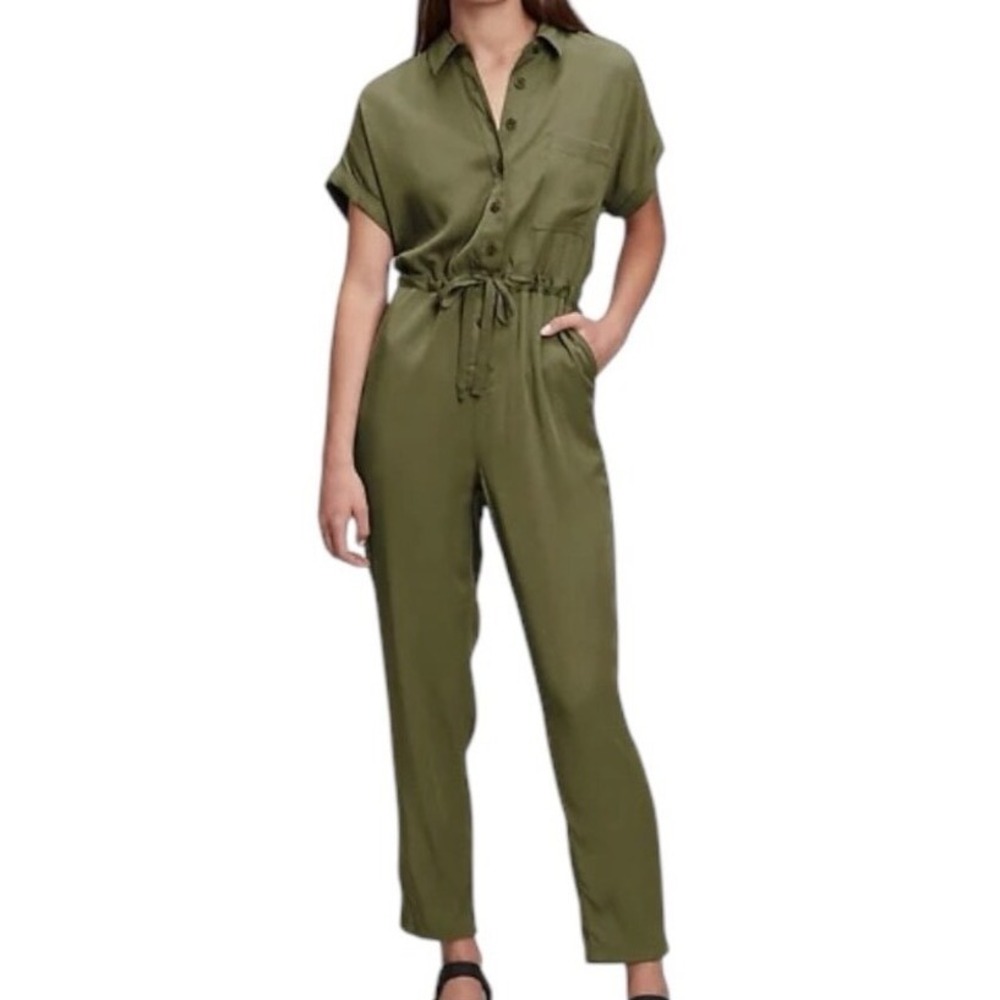 NWT Gap Womens Short Sleeve Army Jacket Green Utility Jumpsuit Size 4 Gorpcore